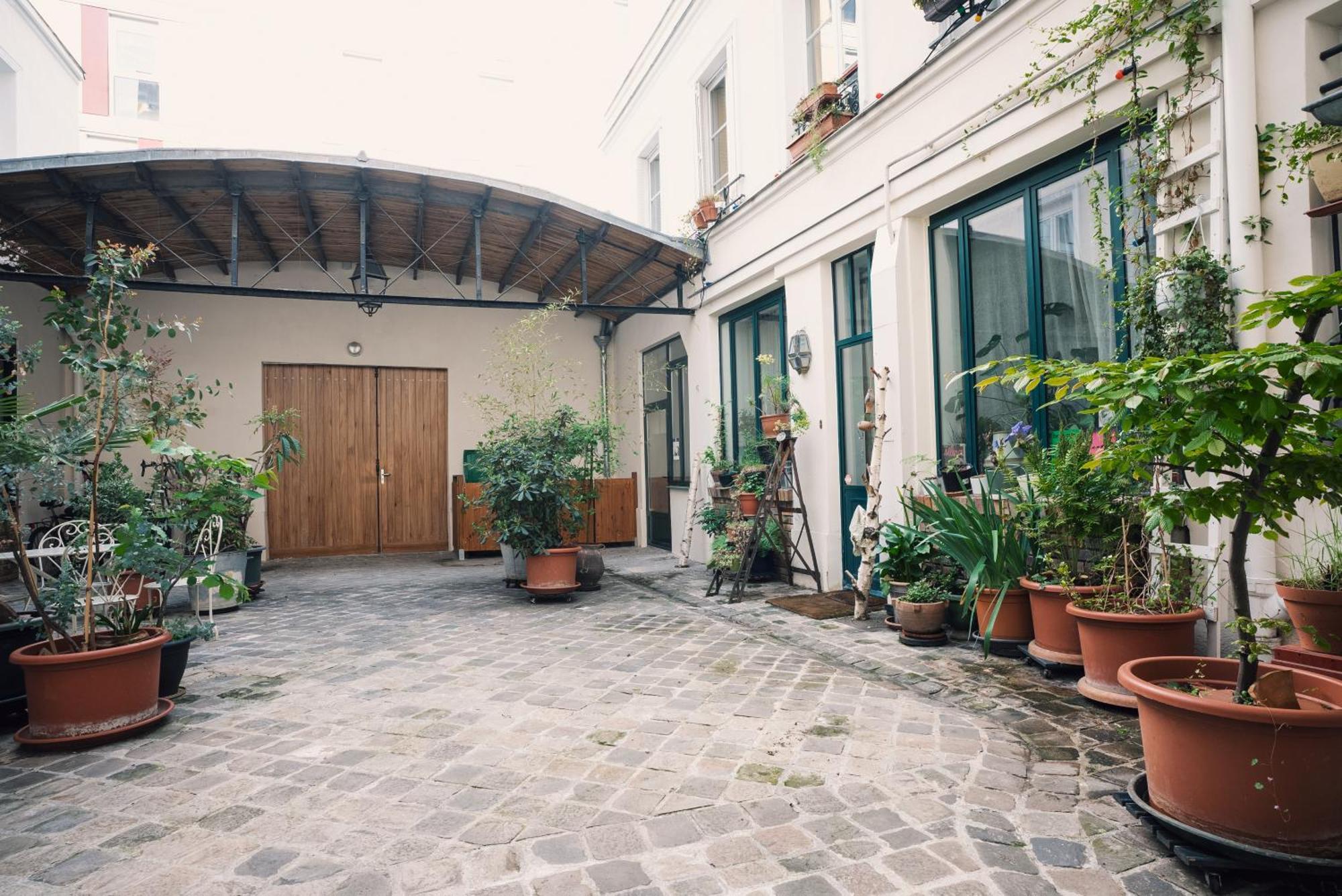 Duplex Sur Cour Arboree Párizs Kültér fotó